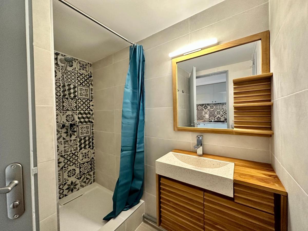Appartement Duplex 4Pers Climatise - Locations Vld Camargue サントマリー・ド・ラメール エクステリア 写真