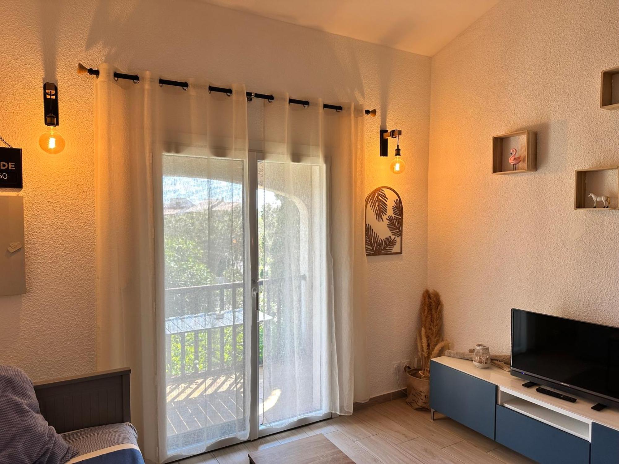 Appartement Duplex 4Pers Climatise - Locations Vld Camargue サントマリー・ド・ラメール エクステリア 写真
